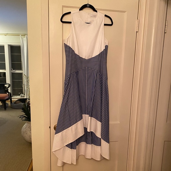 Kimora Lee Simmons blue and whit dress - Picture 3 of 8